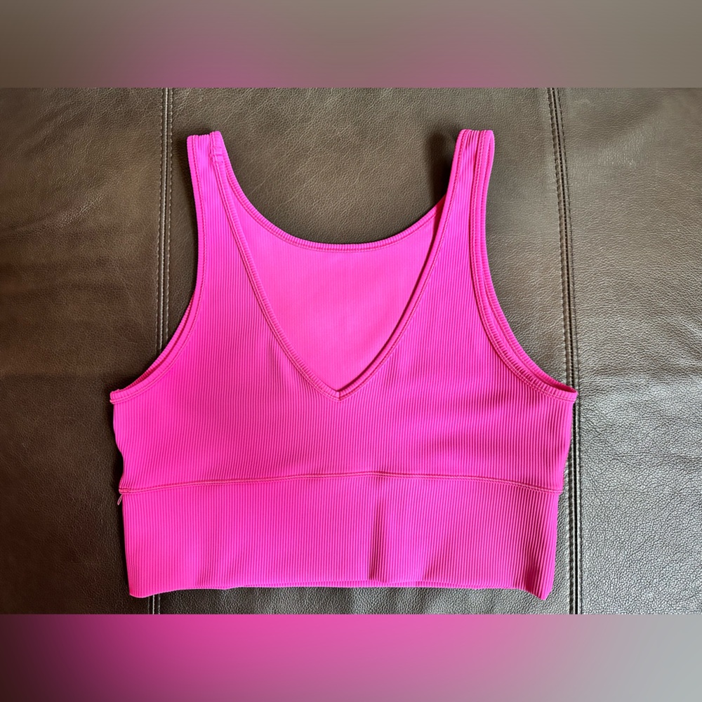 19. Lululemon Power Pivot Tank Top *Rib - Picture 4 of 7
